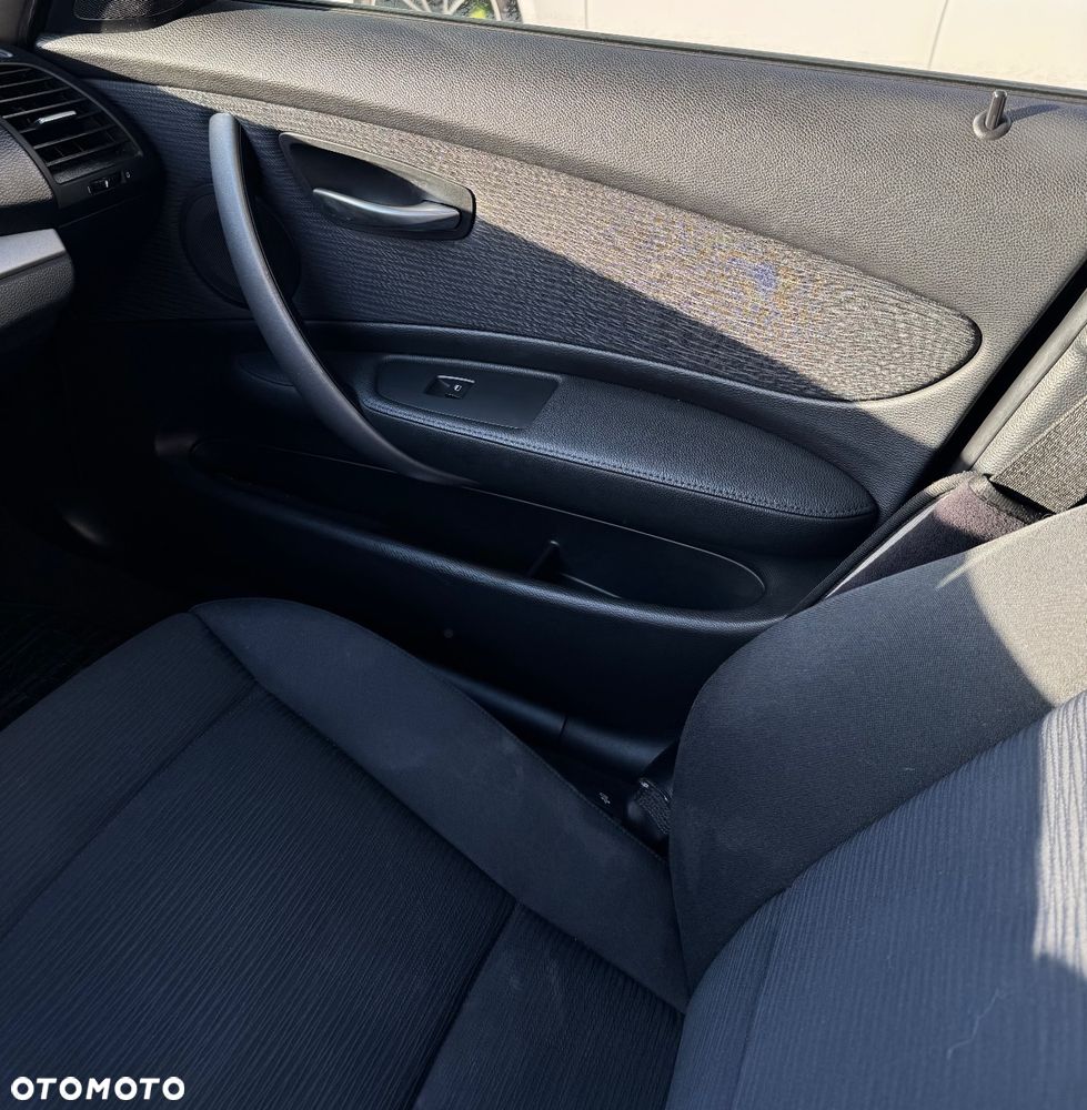BMW Seria 1 116i - 15