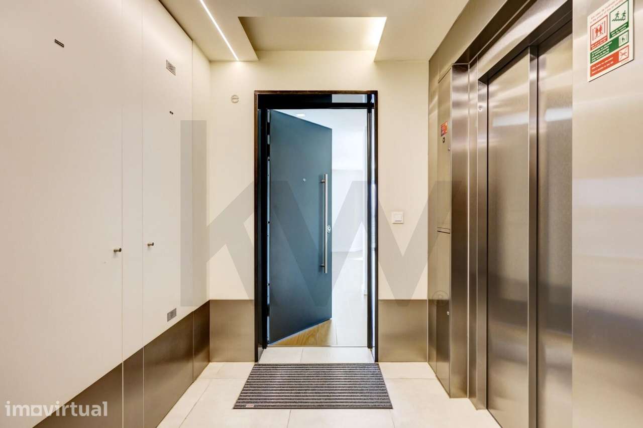 T1+1 com Terraço Privativo de 70 m2 | Condomínio com Piscina | Carcave - Grande imagem: 2/29