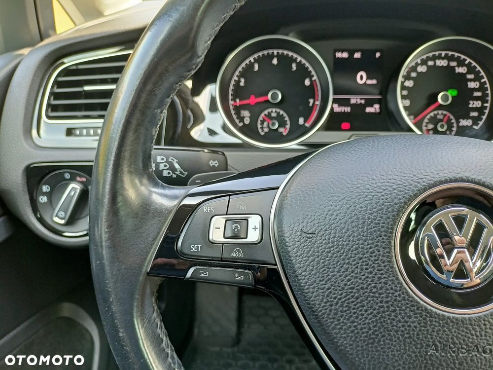 Volkswagen Golf 1.4 TSI BlueMotion Technology DSG Highline - 23