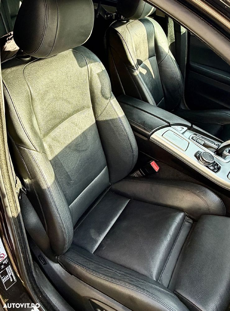 BMW Seria 5 520d Aut. - 14