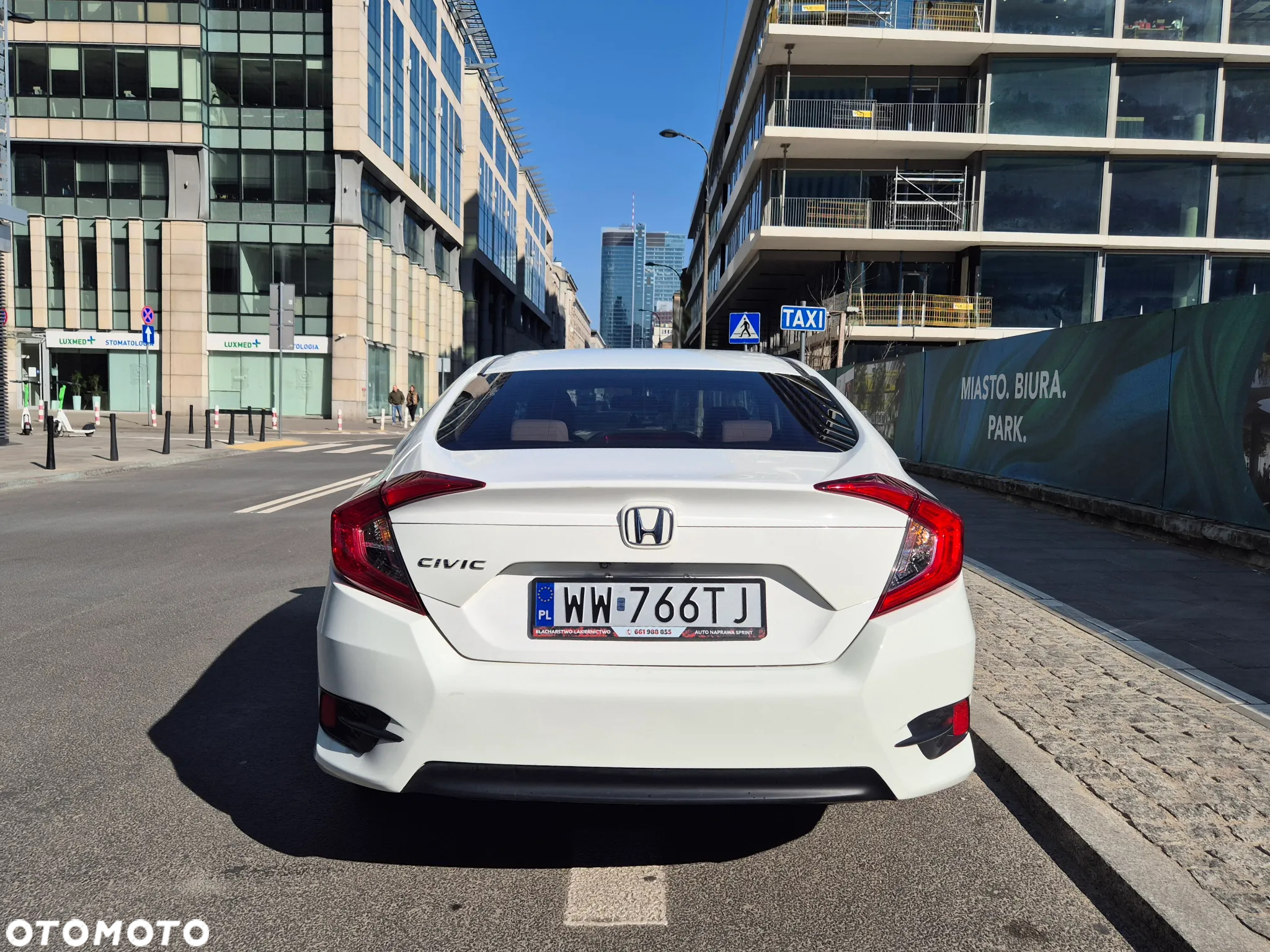 Honda Civic 2.0 i-VTEC LX CVT - 12