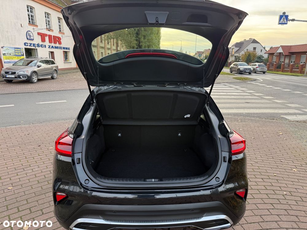 Kia XCeed 1.5 T-GDI L Business Line DCT - 19