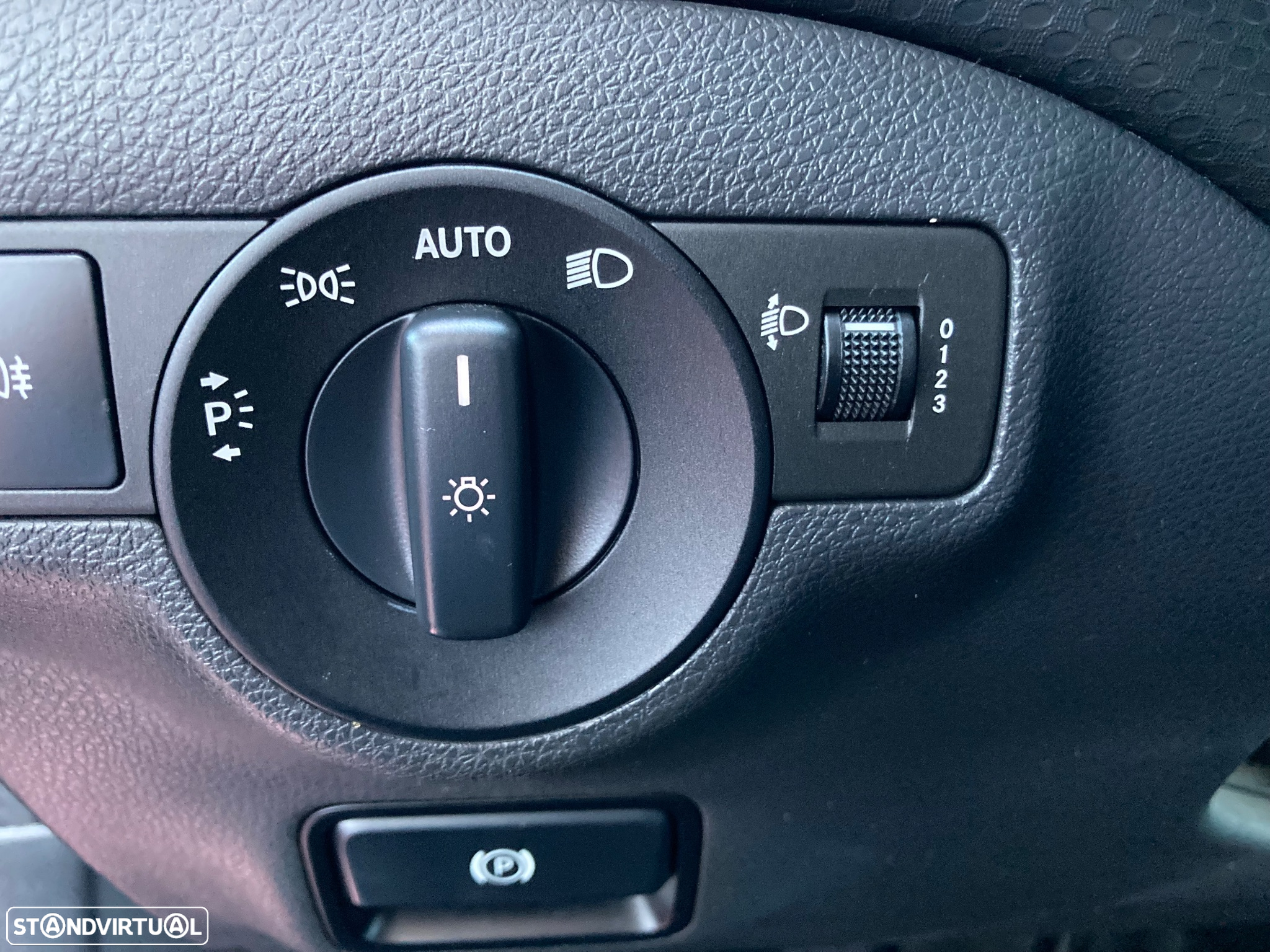 Mercedes-Benz A 180 CDI (BlueEFFICIENCY) - 17