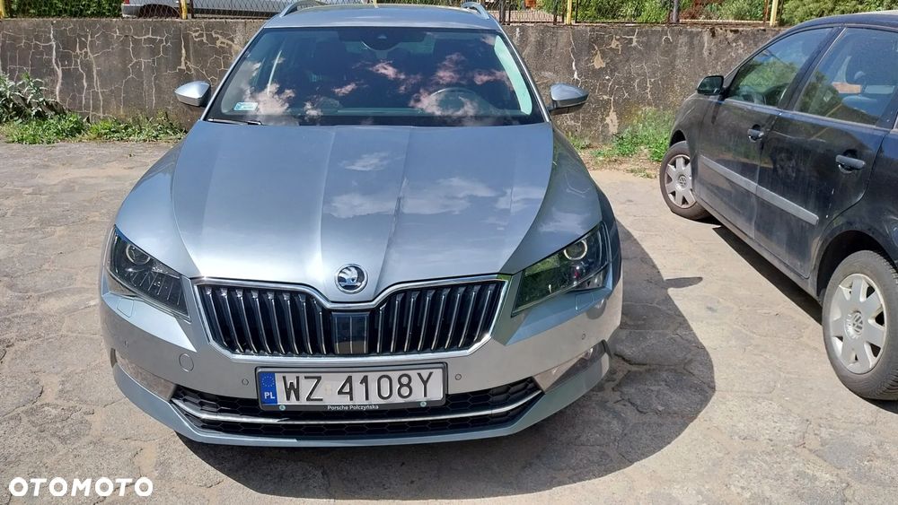 Skoda Superb 2.0 TDI SCR Style DSG - 2