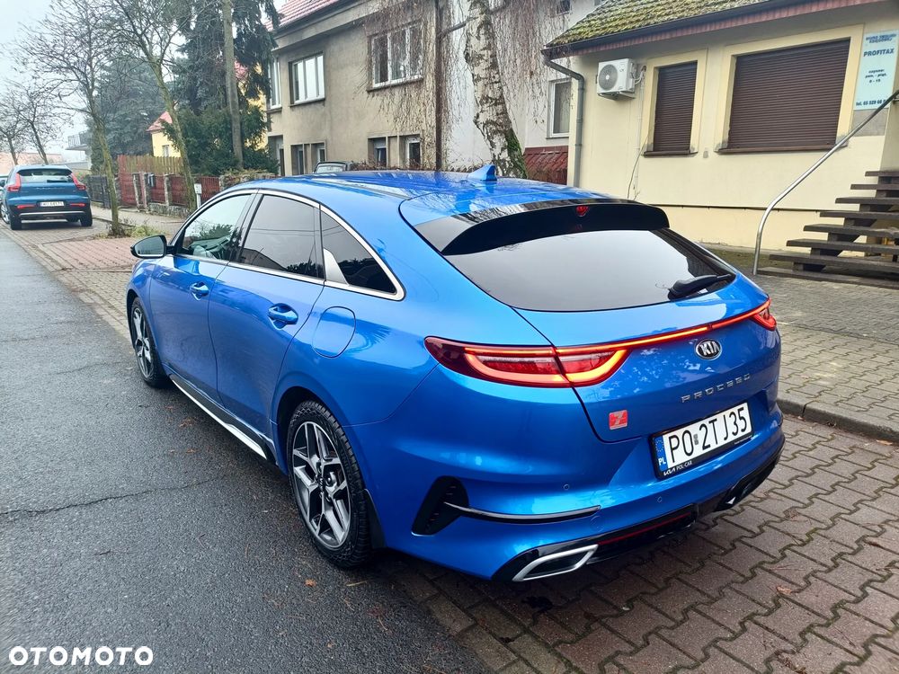 Kia ProCeed - 16