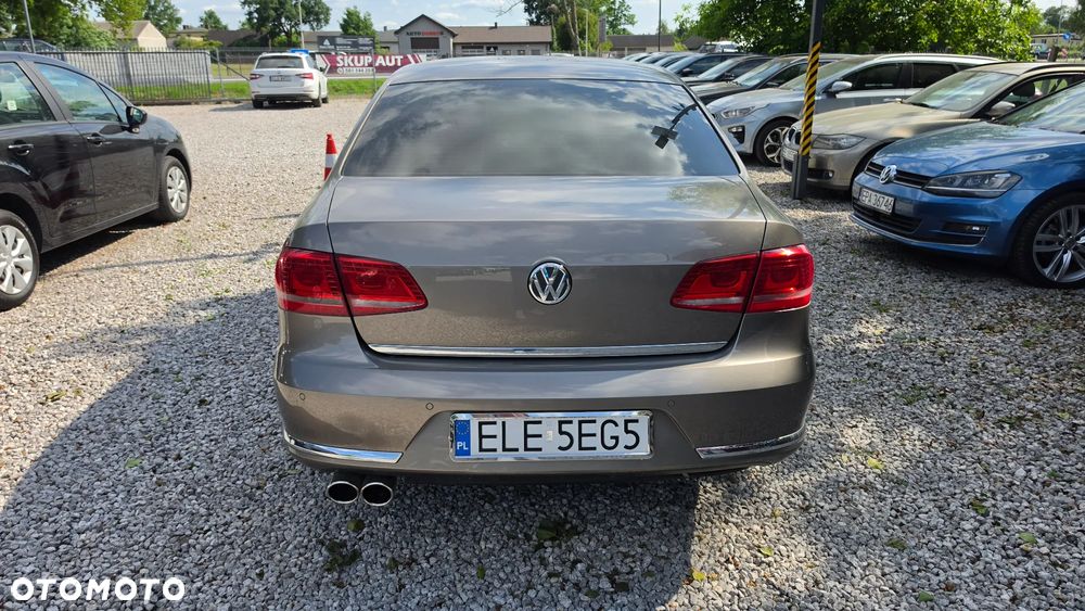 Volkswagen Passat 2.0 TDI Highline DSG - 6
