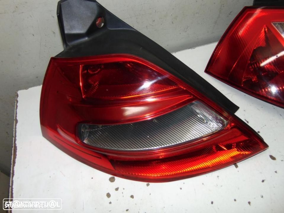 Renault Megane 2003 a 2005 farolins - 2
