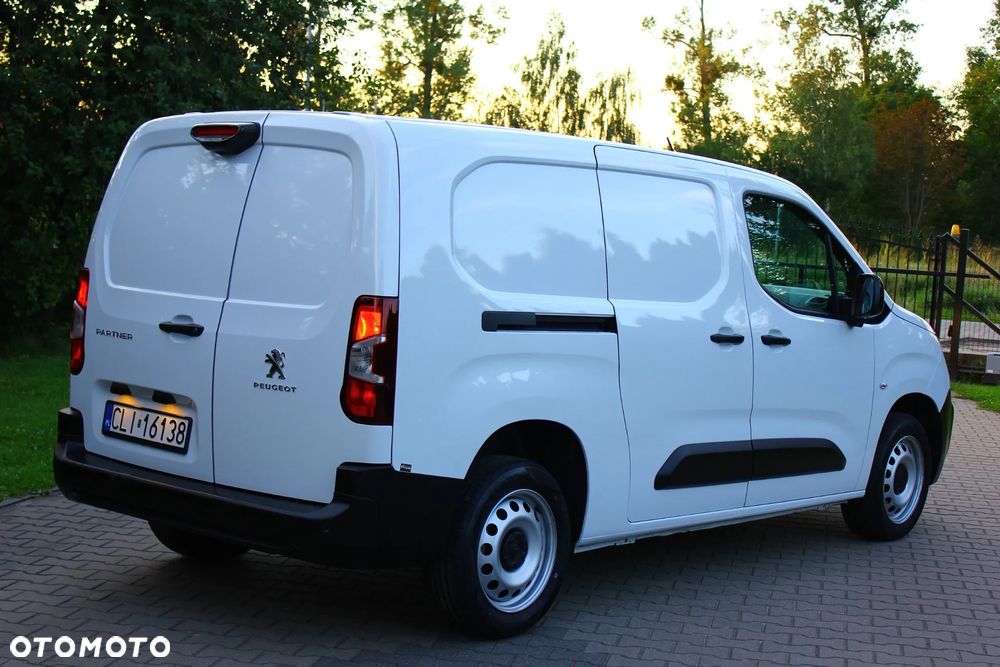 Peugeot PARTNER 1.5HDI 130KM AUTOMAT 8 BIEGÓW LONG DŁUGI 3 OSOBOWY PERFEKT AUTO NAVIGACJA KAMERY,ASYSTENTY,VF23% - 19