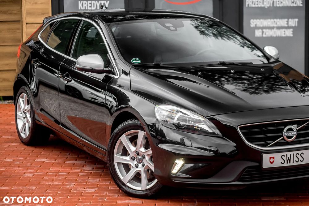 Volvo V40 D4 Drive-E R-Design Momentum - 2