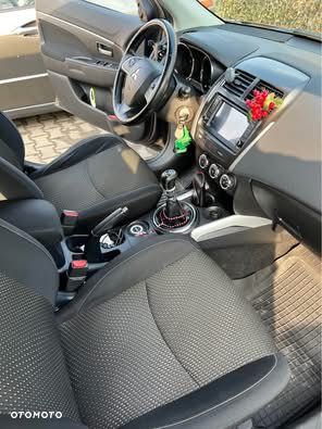 Mitsubishi ASX - 12