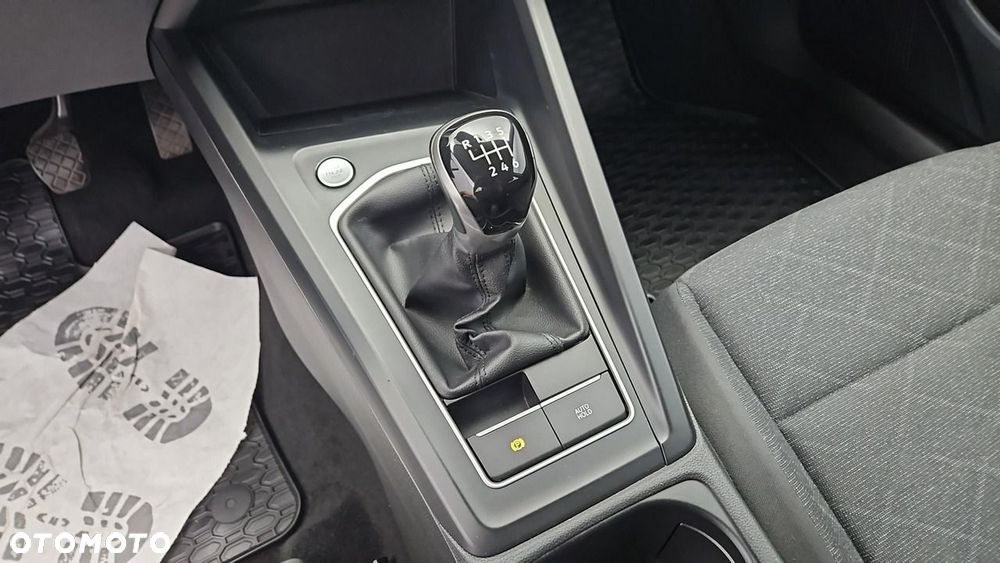 Volkswagen Golf - 16