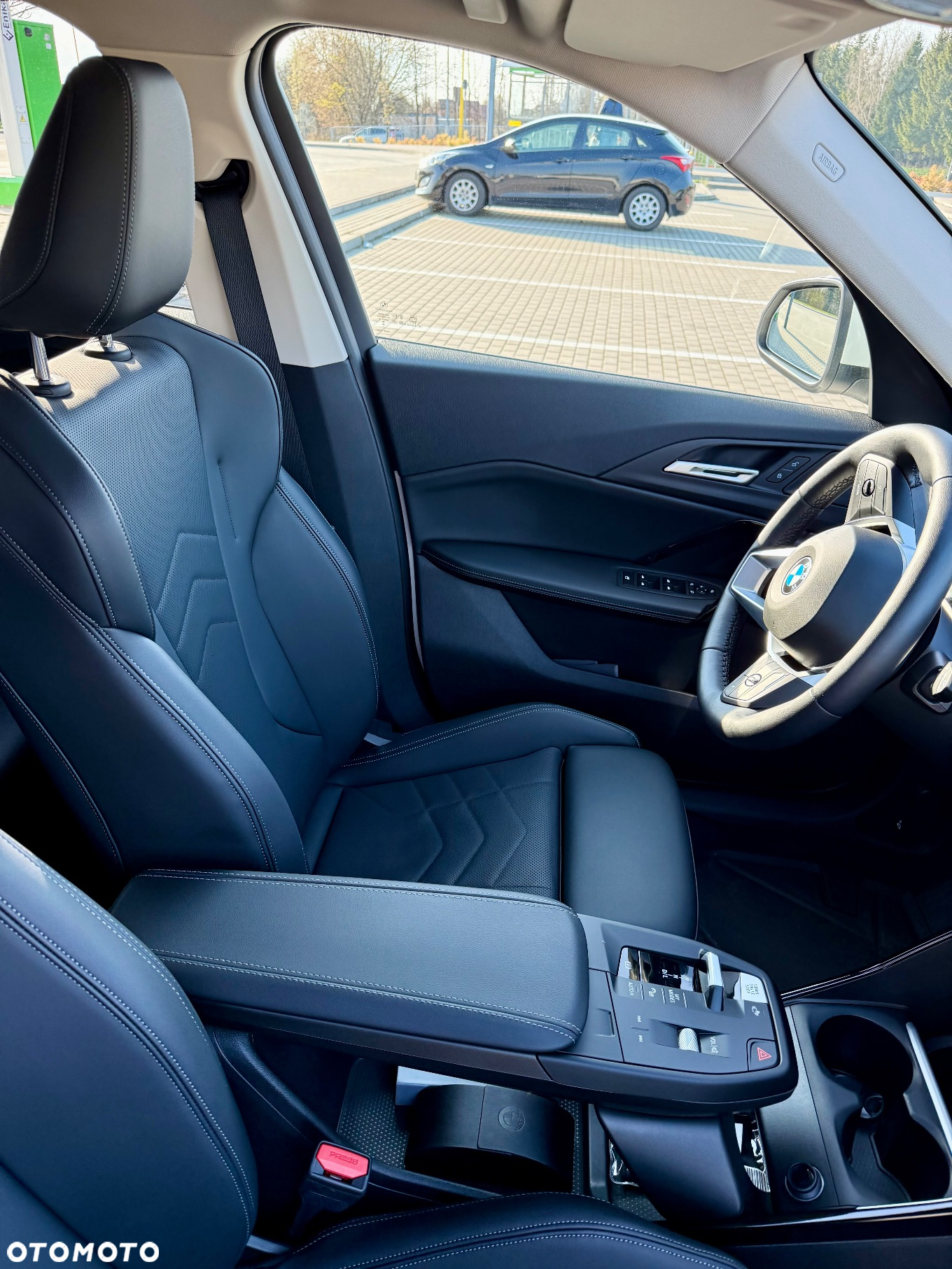 BMW X1 sDrive18i - 33