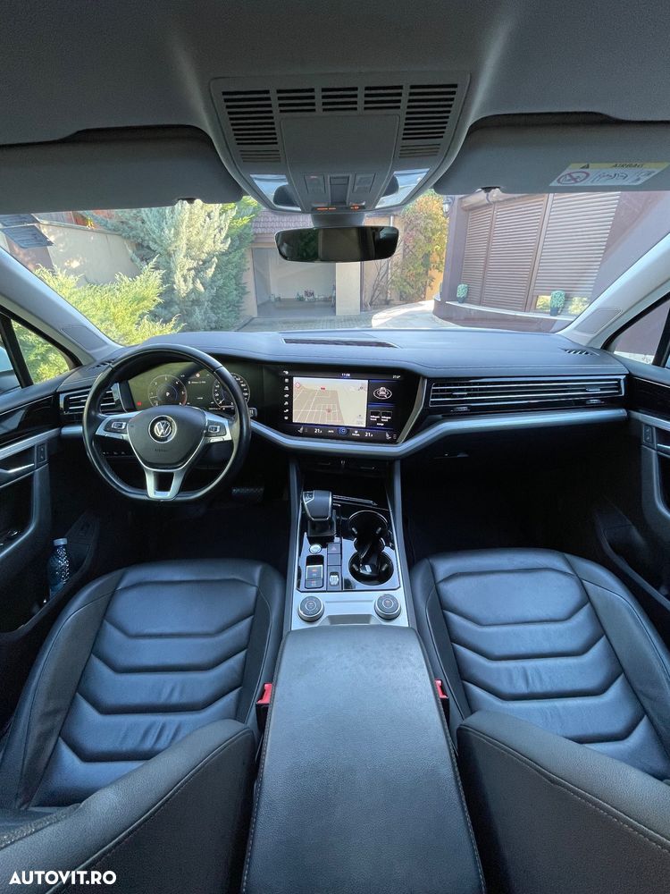 Volkswagen Touareg - 8