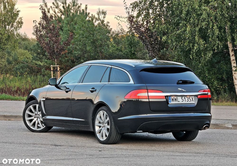 Jaguar XF 2.2 D Luxury - 4