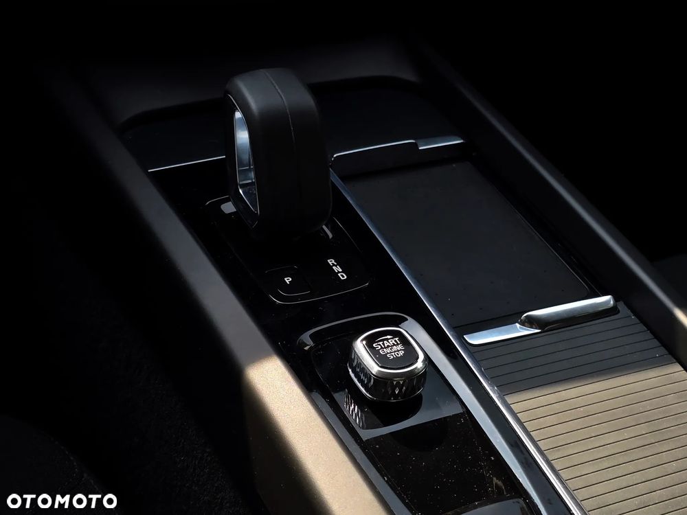 Volvo XC 60 B4 D Momentum Pro - 27