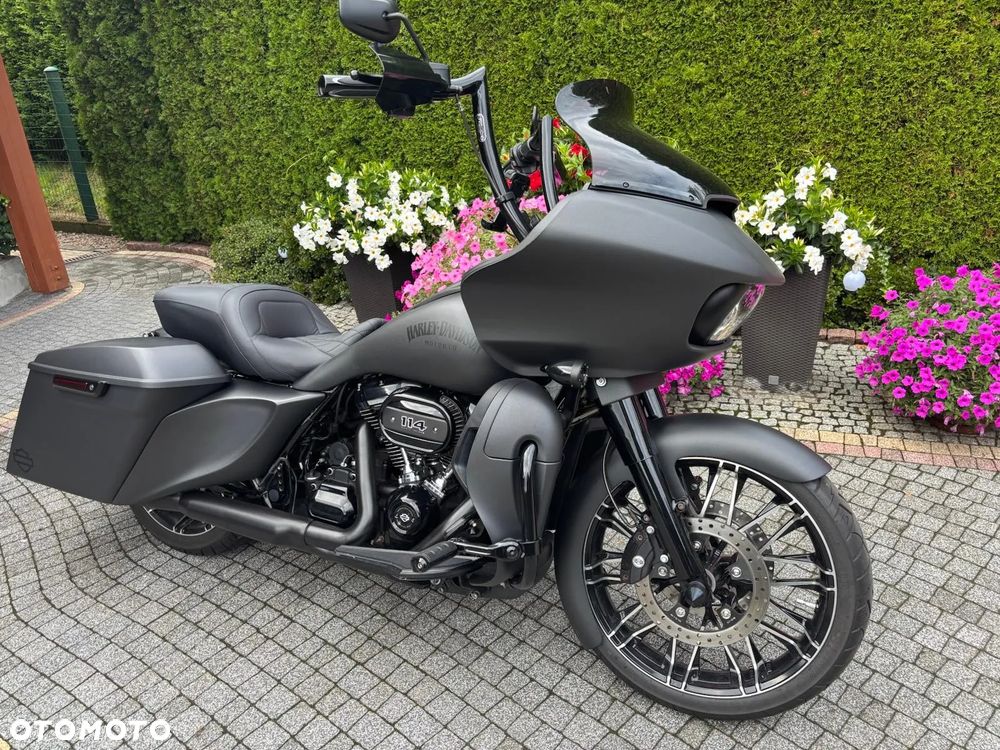 Harley-Davidson Touring Road Glide - 1