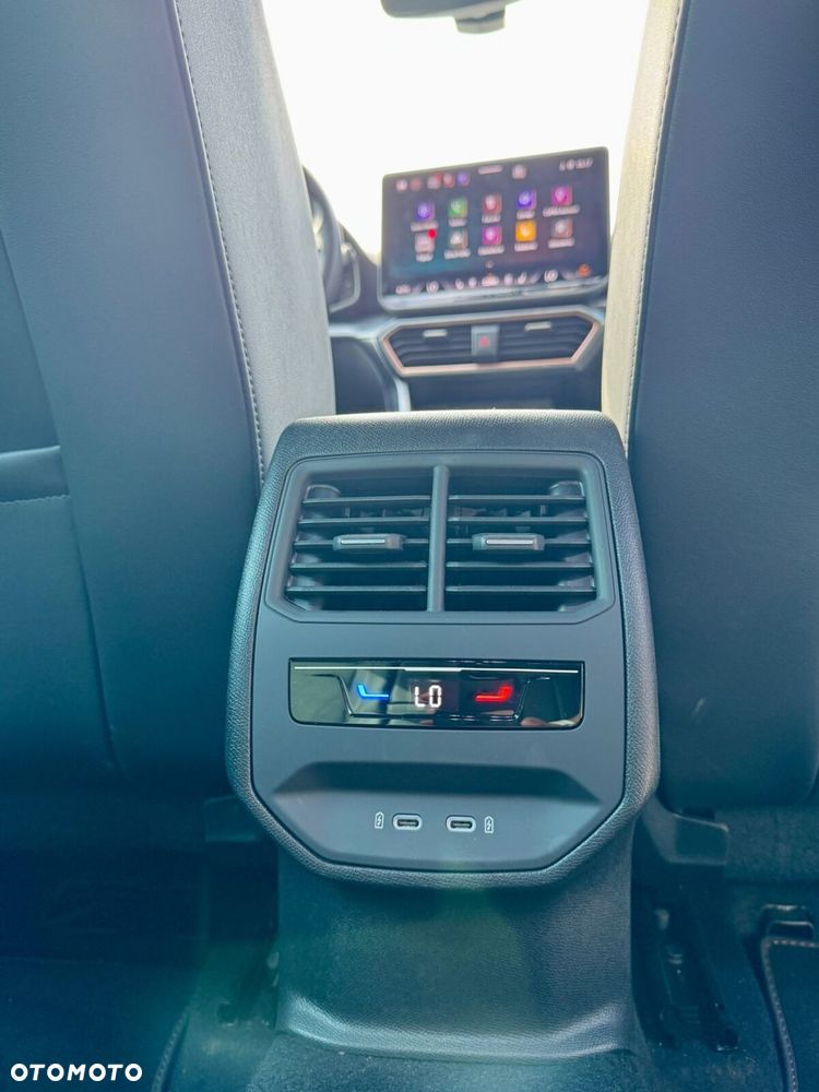 Cupra Leon 1.5 eTSI mHEV DSG - 24