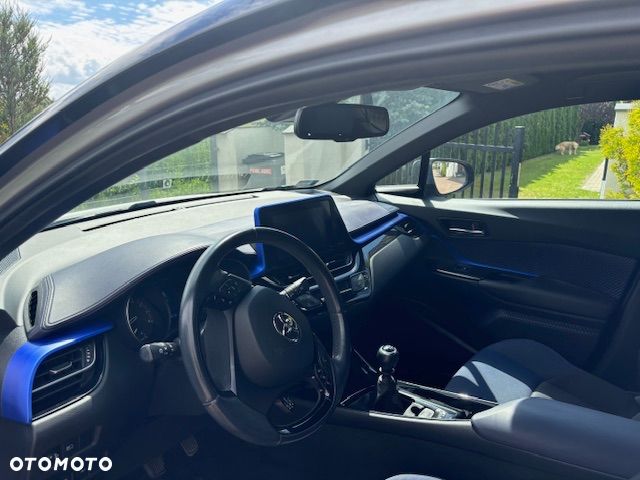 Toyota C-HR 1.2 T Dynamic - 4