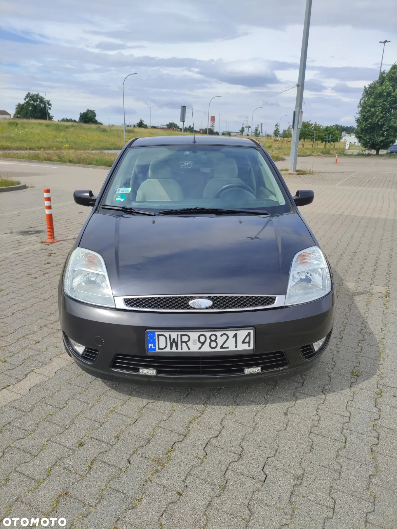 Ford Fiesta 1.4 Ambiente - 11