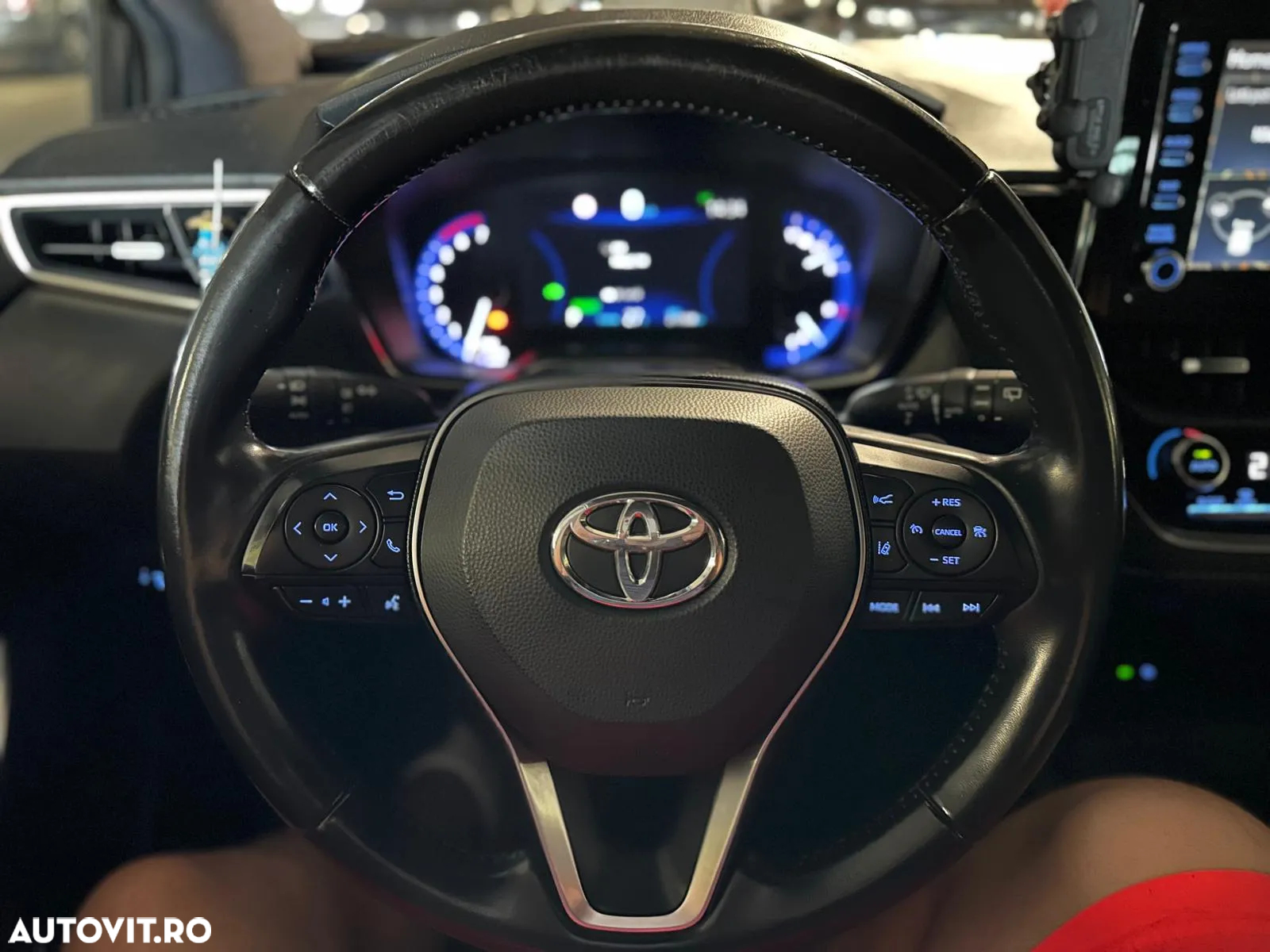 Toyota Corolla 1.8 Hybrid Touring Sports - 11
