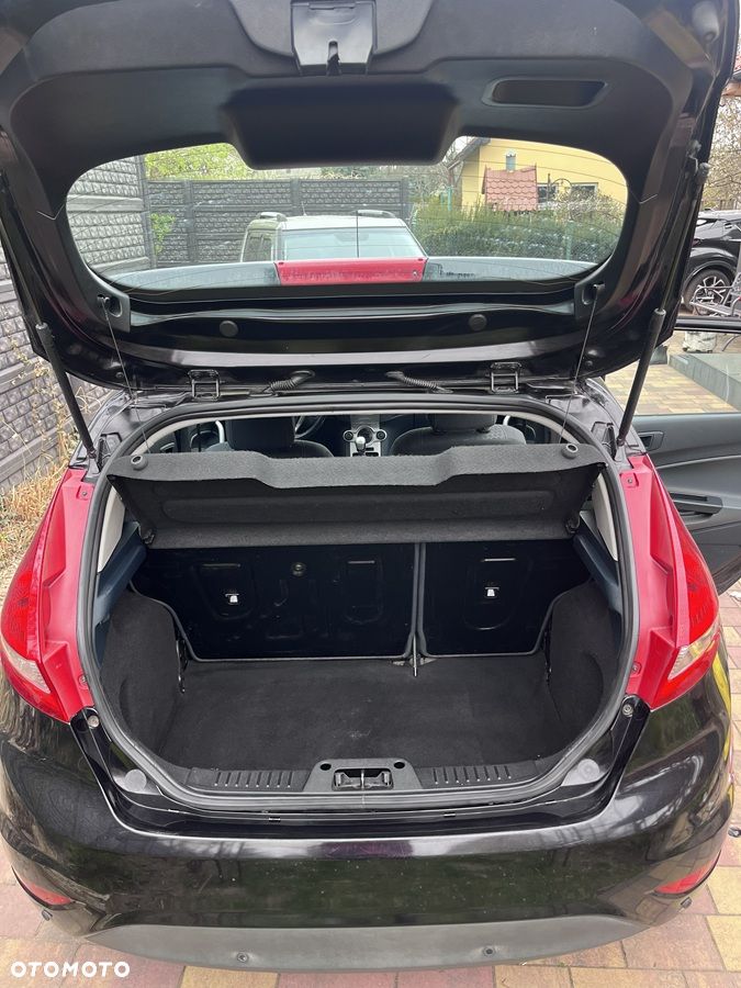 Ford Fiesta - 11