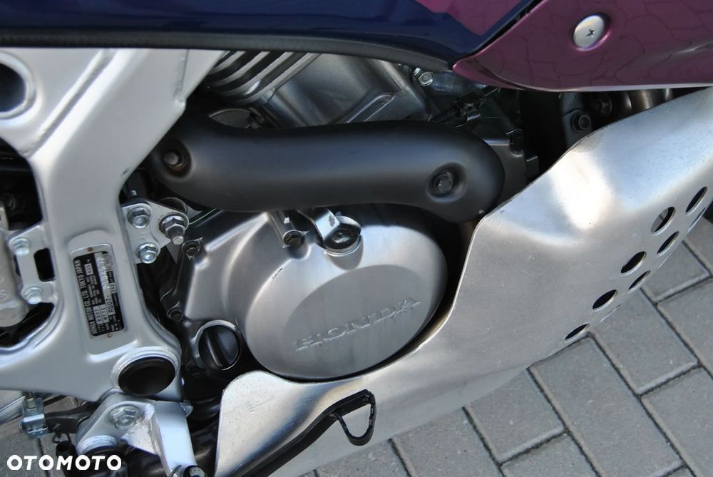Honda XRV - 37