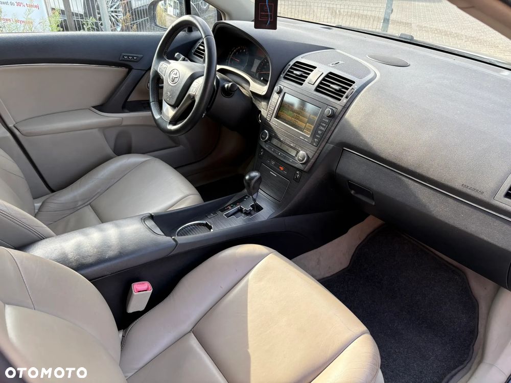 Toyota Avensis 2.0 Prestige EU5 MS - 28