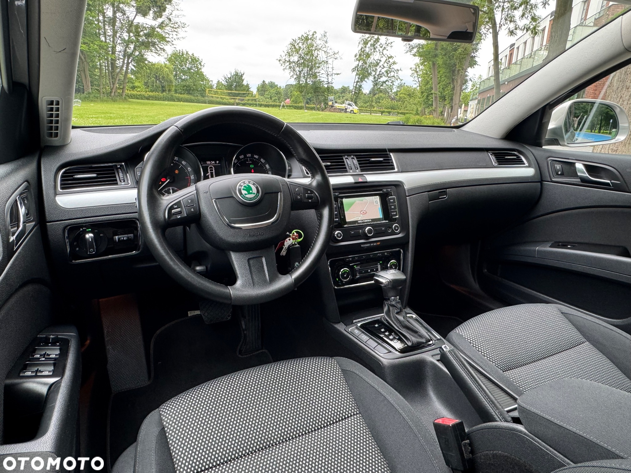 Skoda Superb 2.0 TDI Green tec 4x4 DSG Exclusive - 8