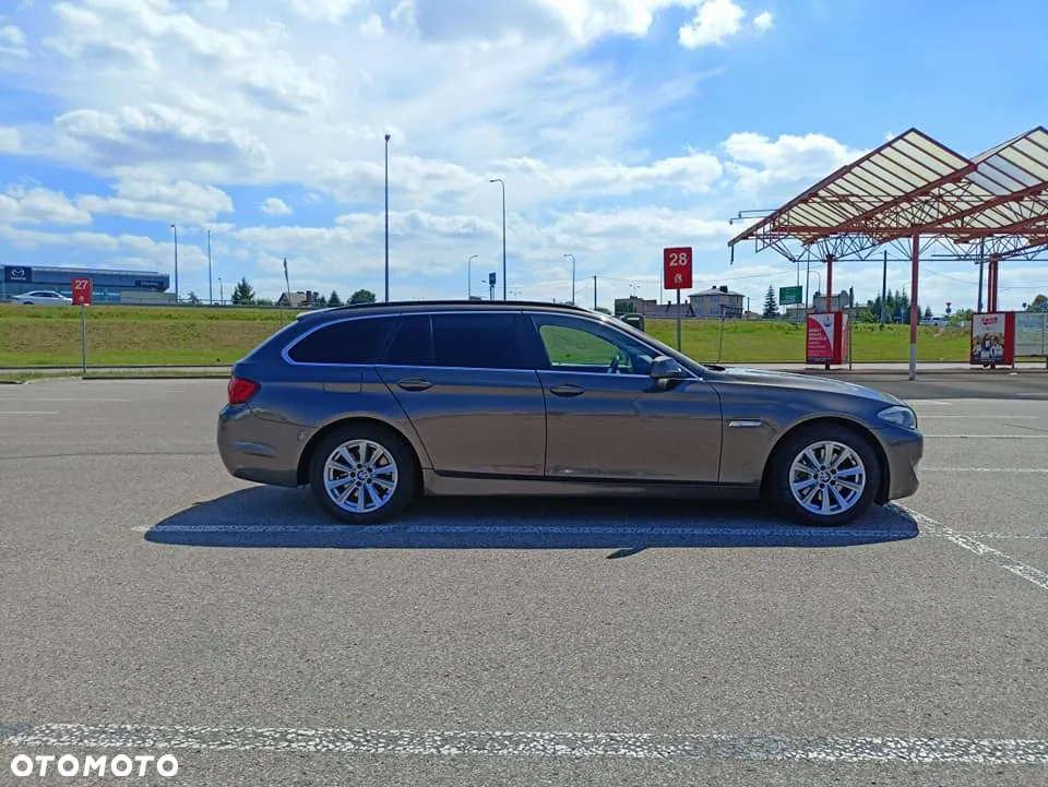 BMW Seria 5 520d Touring - 7