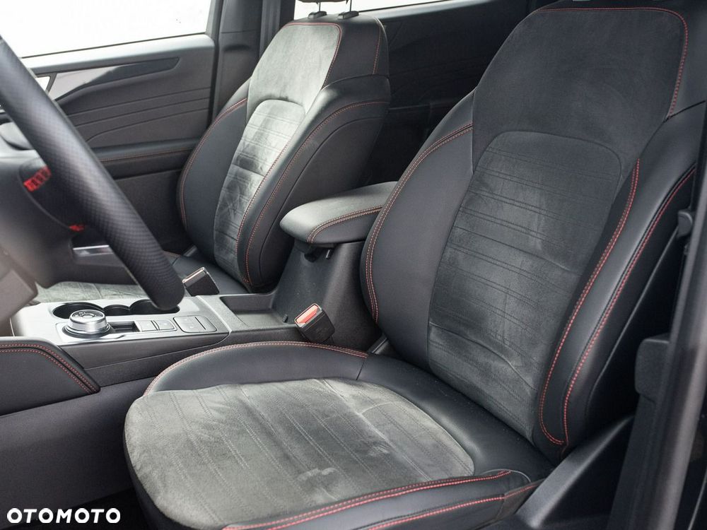 Ford Kuga - 11