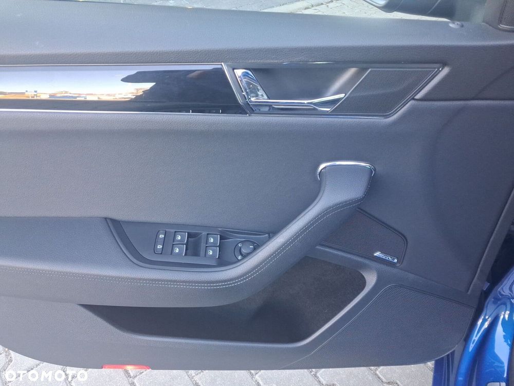 Skoda Superb 1.4 TSI Plug-In Hybrid L&K DSG - 12