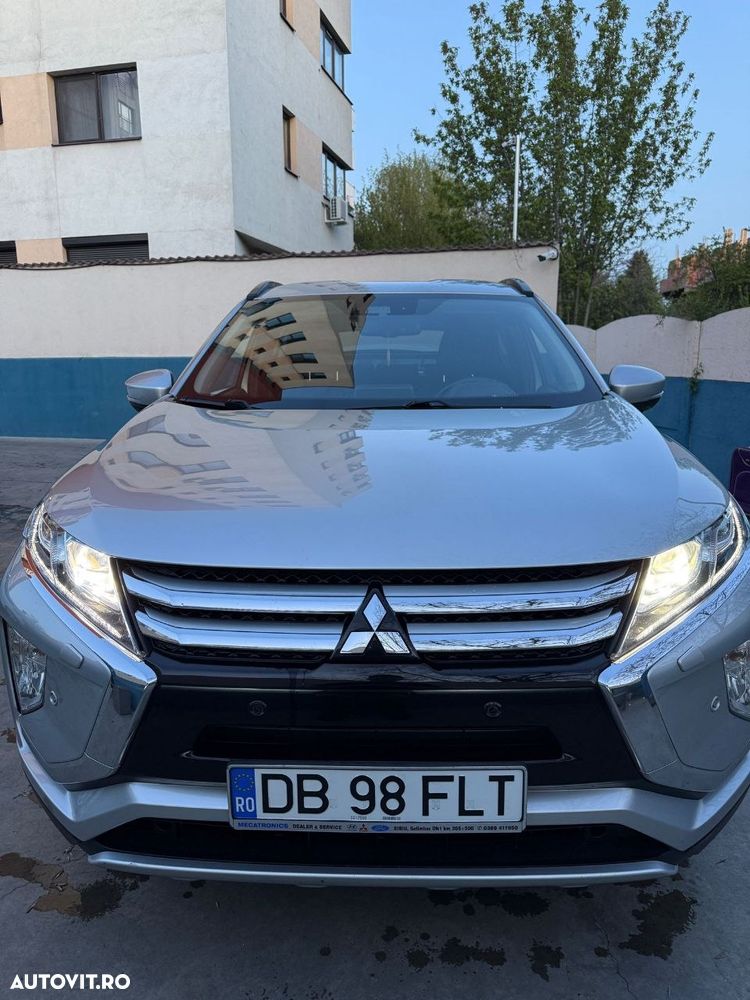 Mitsubishi Eclipse-Cross - 9