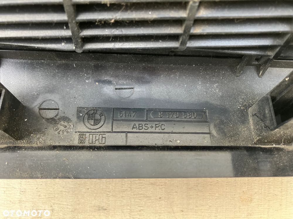 BOCZEK BAGAŻNIKA MASKOWNICA BMW E36 TOURING KRATKA MECHANIZM OTWIERANIA BOCZKA 8170580 8170579 - 3