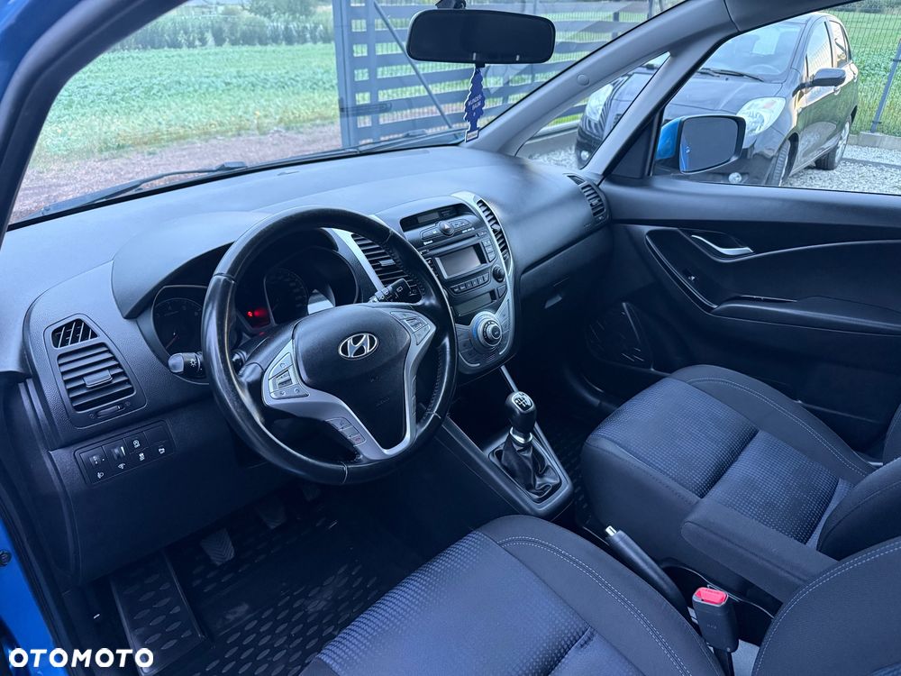 Hyundai ix20 - 22