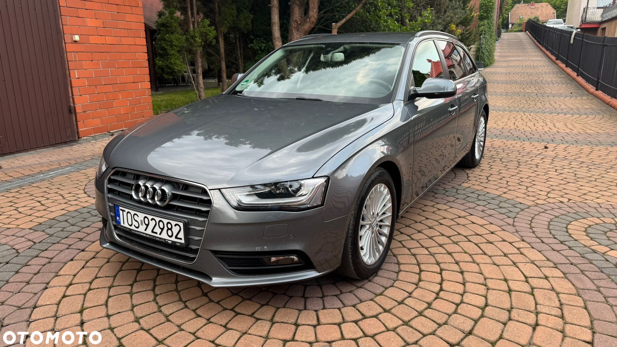 Audi A4 Avant 2.0 TDI DPF multitronic Attraction - 2