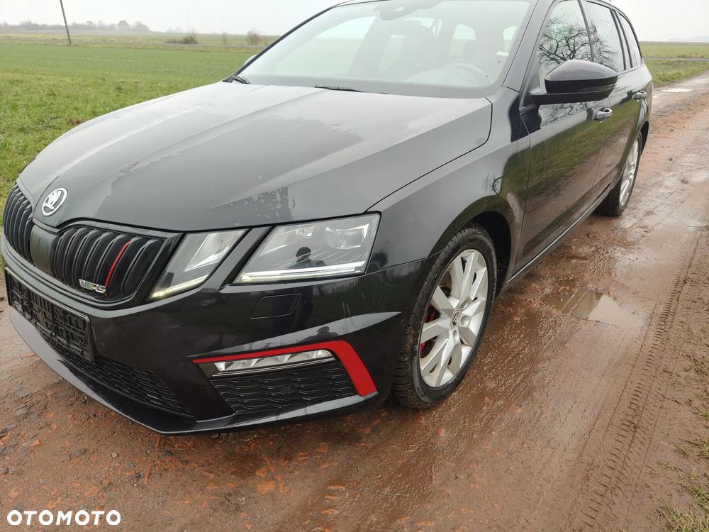 Skoda Octavia 2.0 TDI DSG RS - 1
