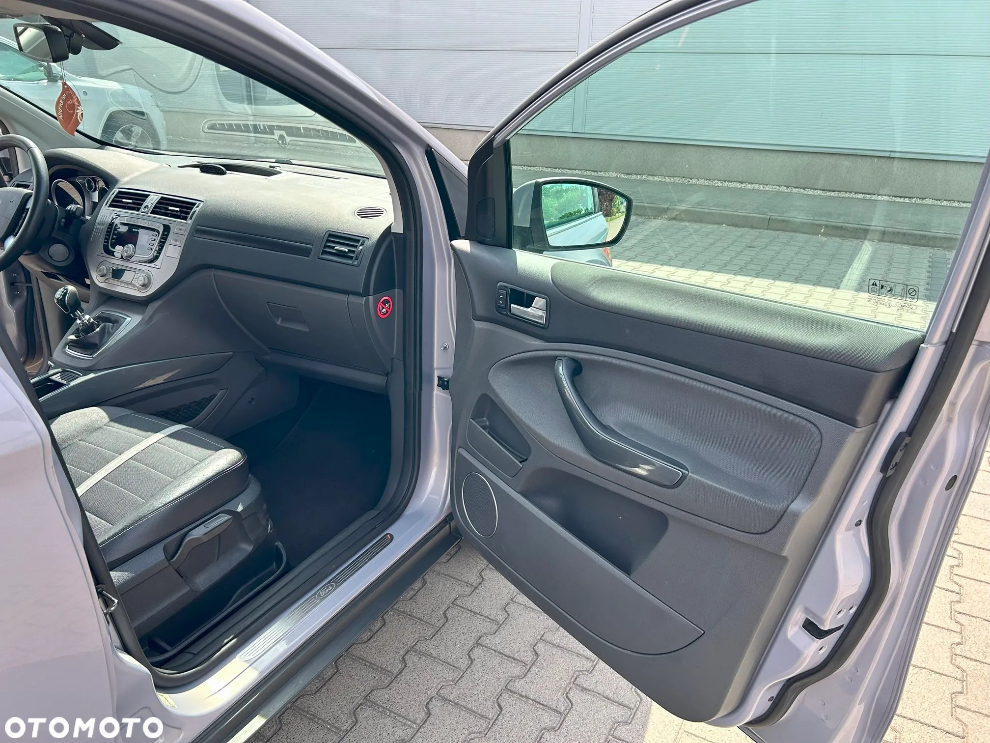 Ford Kuga - 19