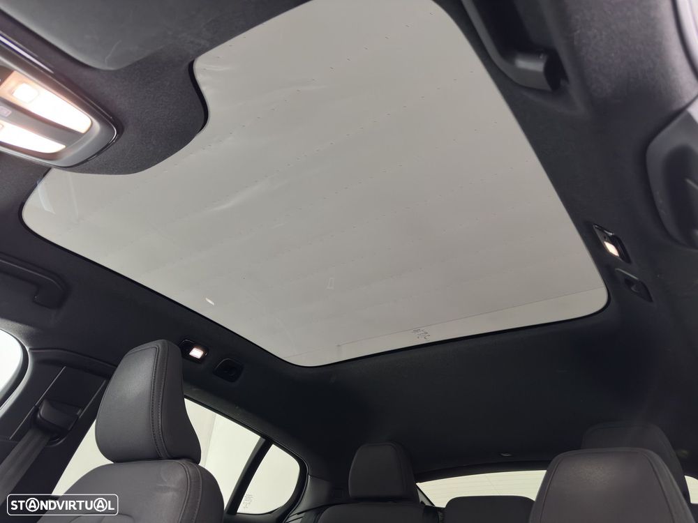 Volvo C40 Recharge 69 kWh Single Motor RWD Core — fotografia 17