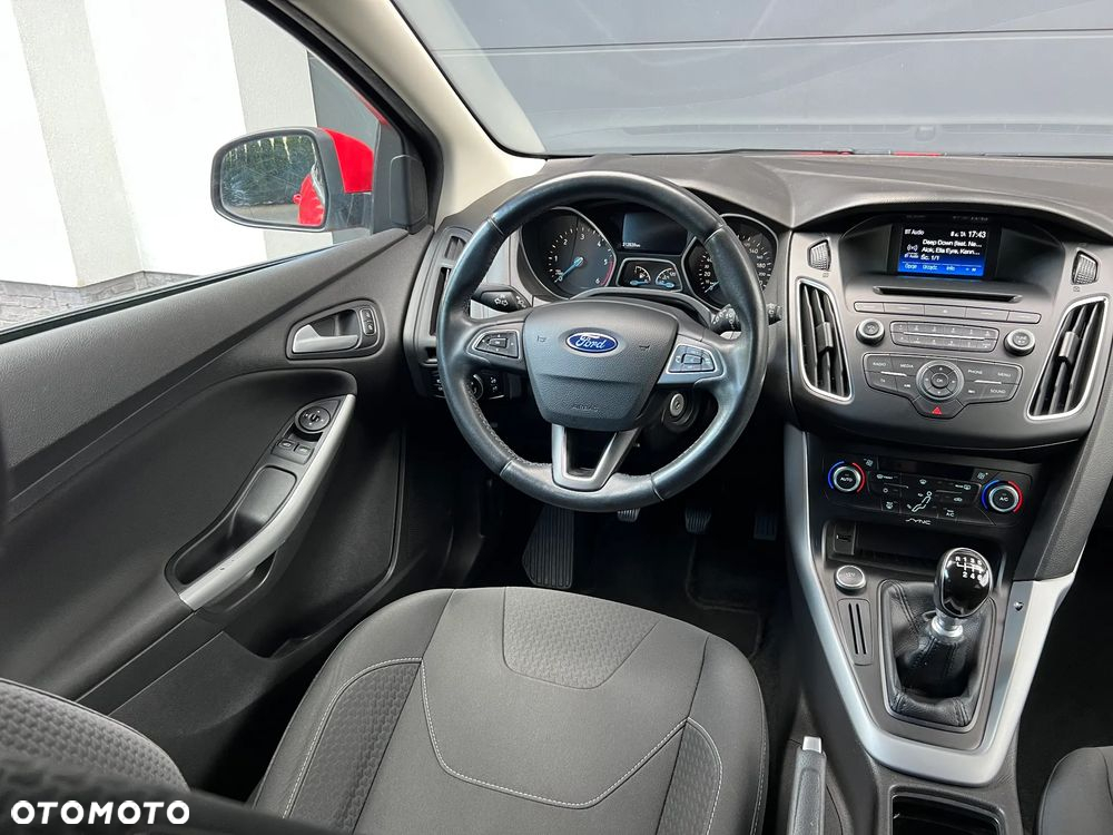 Ford Focus 1.5 TDCi Red Edition - 17