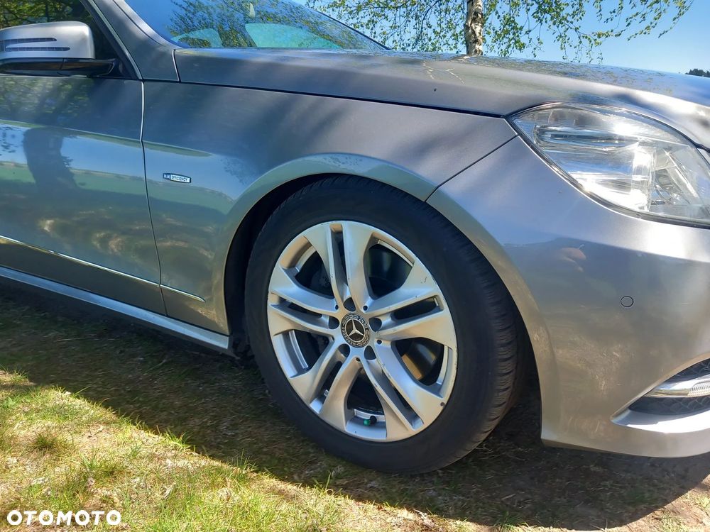 Mercedes-Benz Klasa E 250 CDI 4-Matic BlueEff Avantgarde - 25