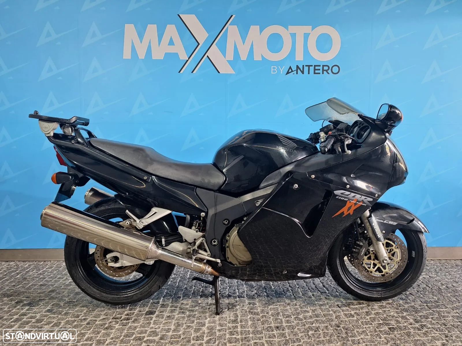 Honda CBR 1100 XX - 1