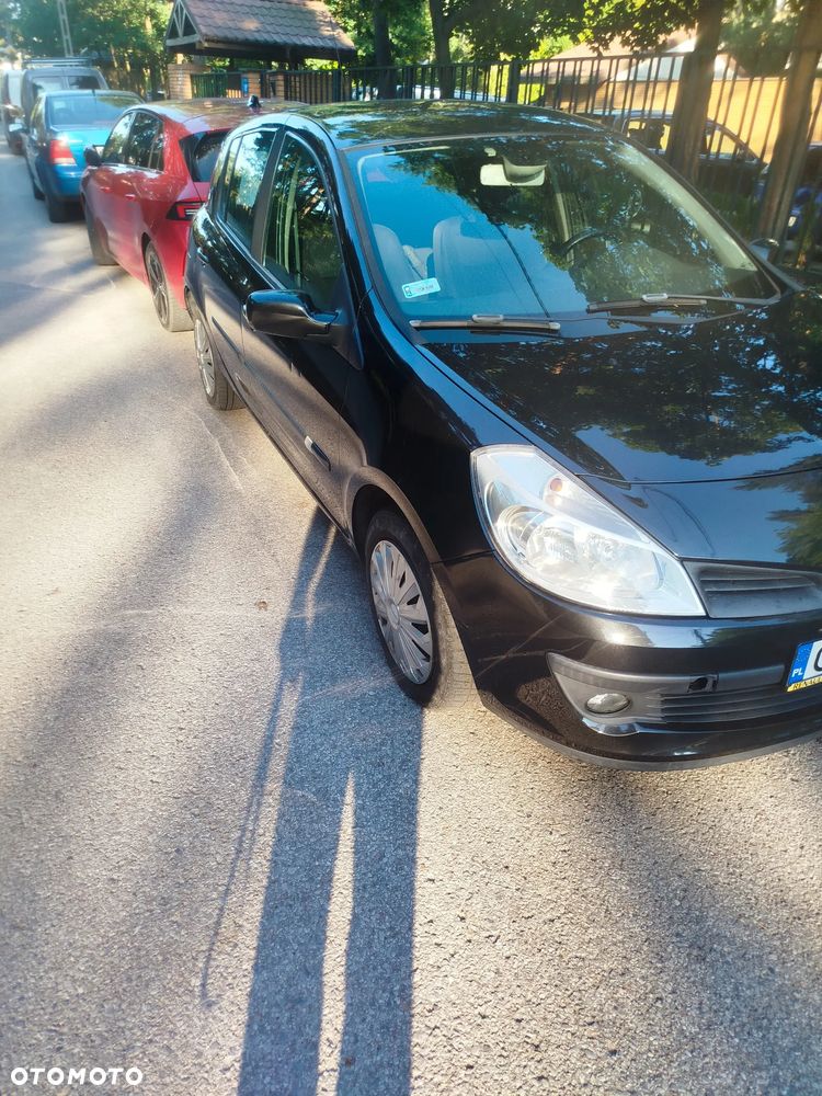 Renault Clio - 2