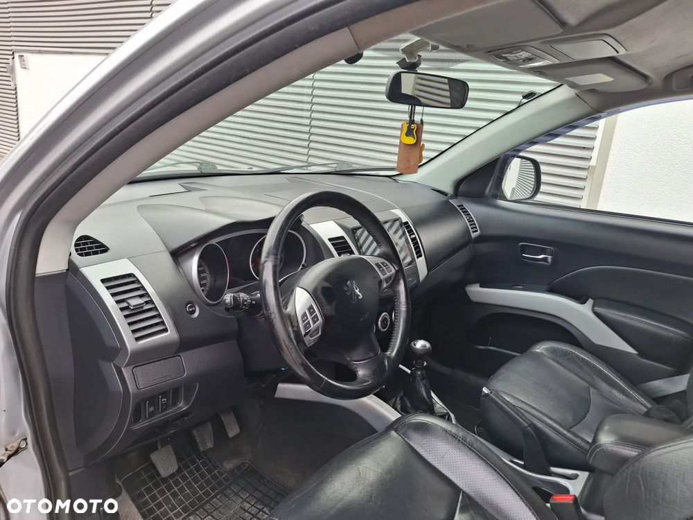 Peugeot 4007 2.2HDi Platinum - 24