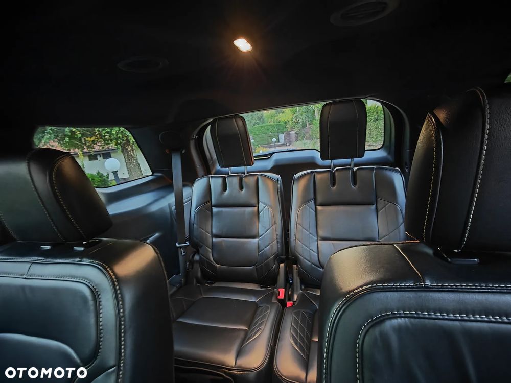 Ford Explorer - 29