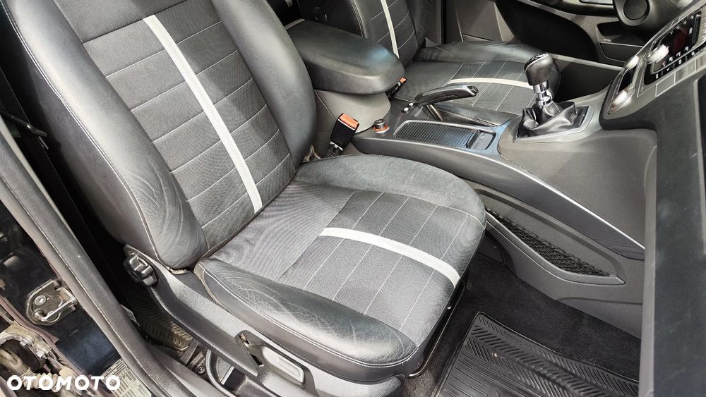 Ford Kuga 2.0 TDCi 4WD Titanium - 31