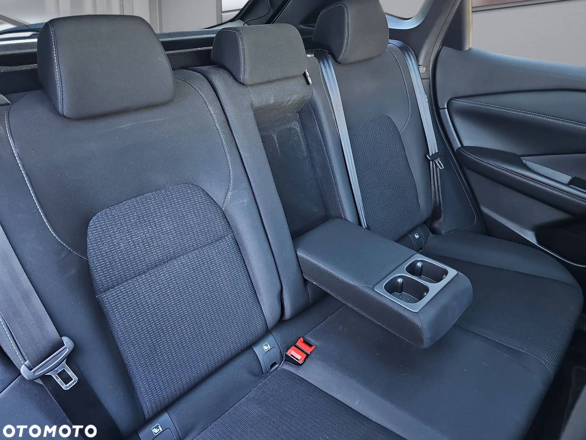 Nissan Qashqai 1.3 DIG-T mHEV N-Connecta - 24