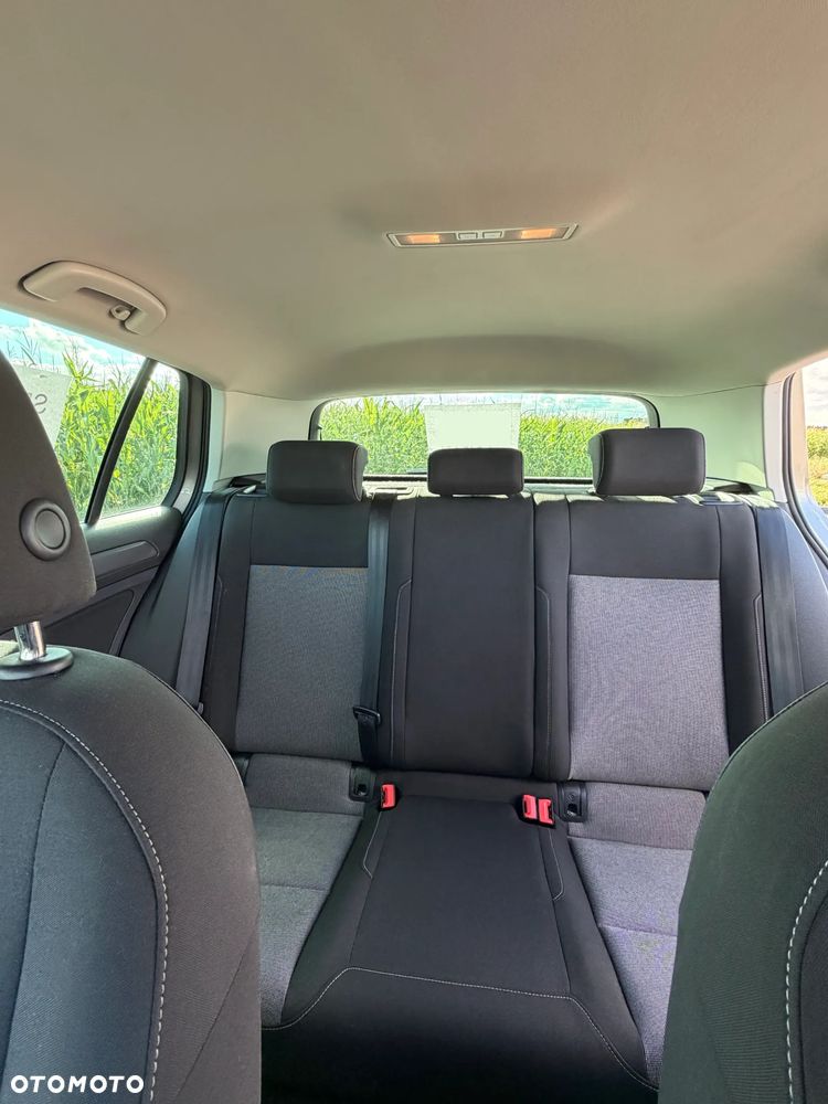 Volkswagen Golf - 13