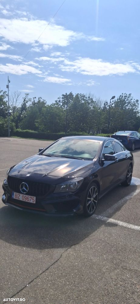 Mercedes-Benz CLA 200 d 7G-DCT Urban - 3
