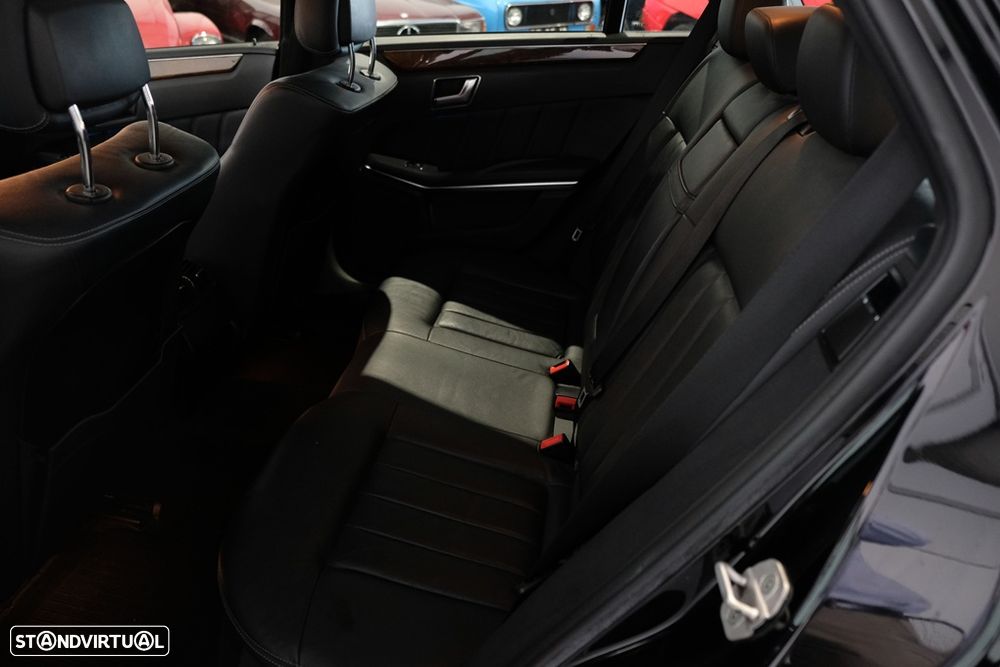 Mercedes-Benz E 300 Bluetec Hybrid Avantgarde - 11