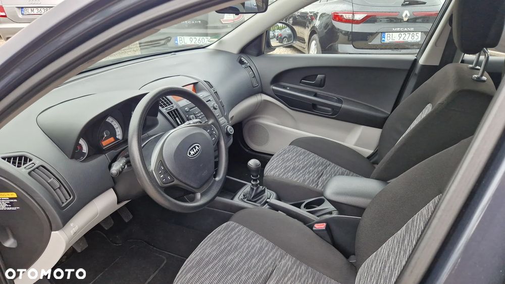 Kia Ceed 1.4 CVVT LX - 19